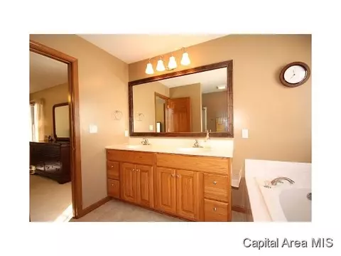 1805 Armitage Dr, Springfield, IL 62711 photo 15