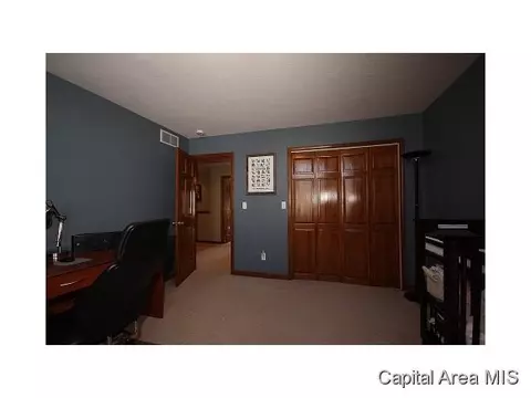 1805 Armitage Dr, Springfield, IL 62711 photo 6