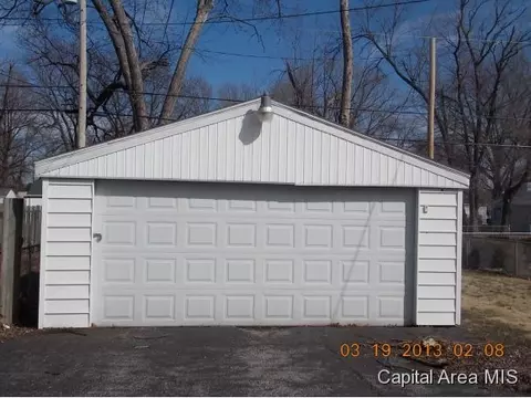 1900 N 19th, Springfield, IL 62702 photo 2