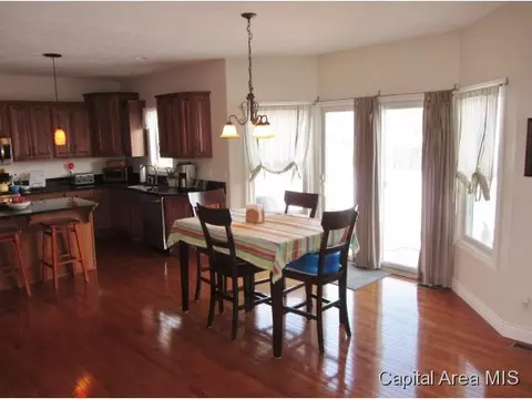 4830 Key W, Springfield, IL 62711 photo 8