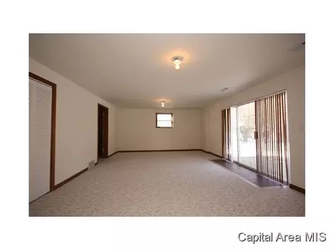 1185 Willowbrook, Springfield, IL 62711 photo 10
