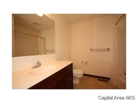 1185 Willowbrook, Springfield, IL 62711 photo 16
