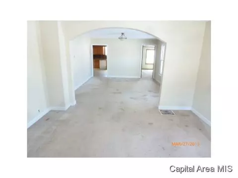 206 Ebony, Thayer, IL 62689 photo 5