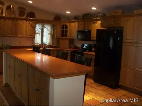 8204 Hunt Rd, Springfield, IL 62712 photo 6