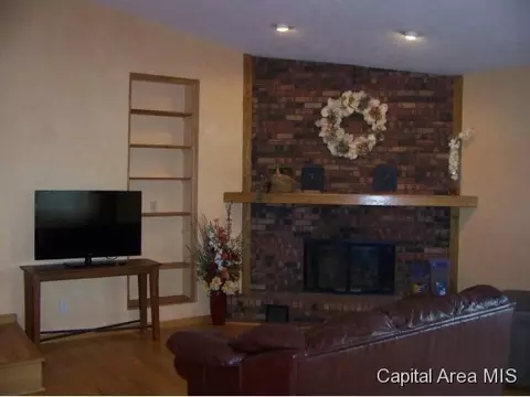 8204 Hunt Rd, Springfield, IL 62712 photo 11