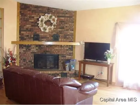 8204 Hunt Rd, Springfield, IL 62712 photo 10