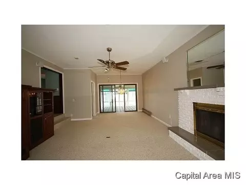 29 Hawthorne Ln, Springfield, IL 62712 photo 8