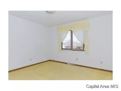 400 Barons Rd, Springfield, IL 62704 photo 10