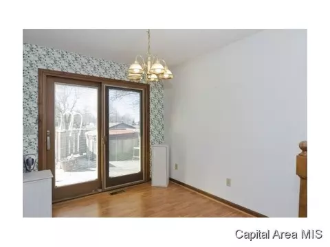 400 Barons Rd, Springfield, IL 62704 photo 4