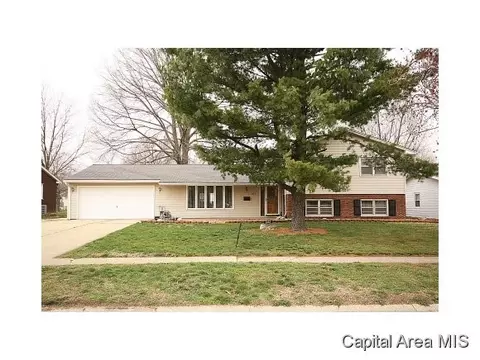 2523 Miami Trl, Springfield, IL 62702 photo 1