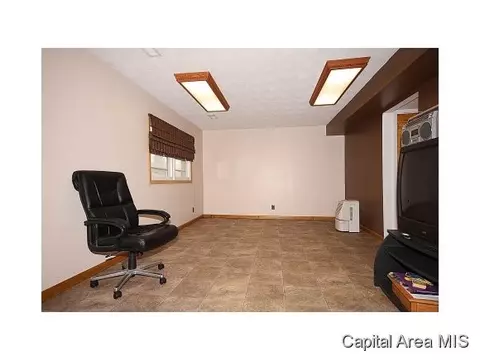 2523 Miami Trl, Springfield, IL 62702 photo 13