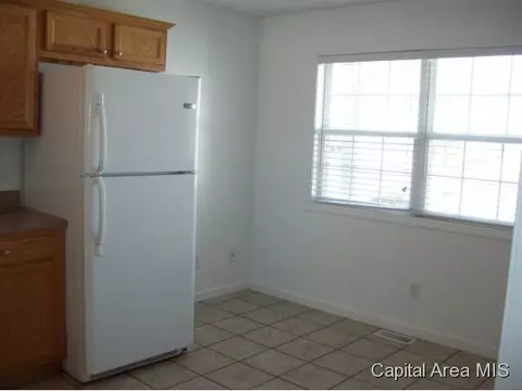 2910 Ocala Ln, Springfield, IL 62702 photo 5