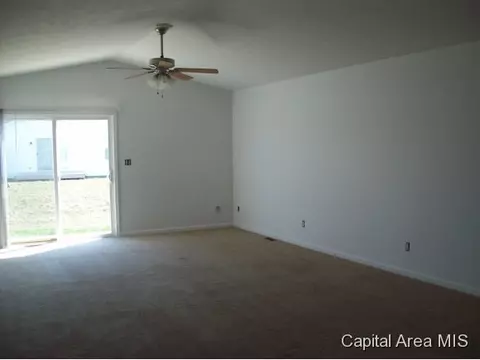 2910 Ocala Ln, Springfield, IL 62702 photo 3