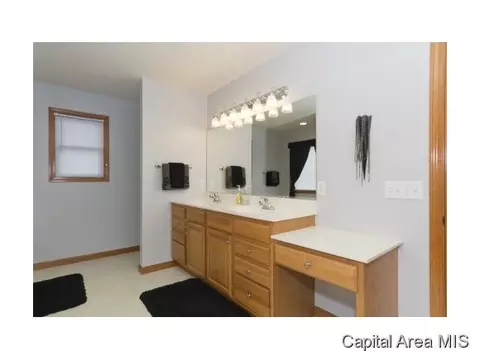 1503 Sequoia, Chatham, IL 62629 photo 15