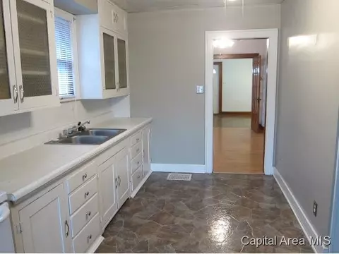 2320 S 5th, Springfield, IL 62703 photo 6