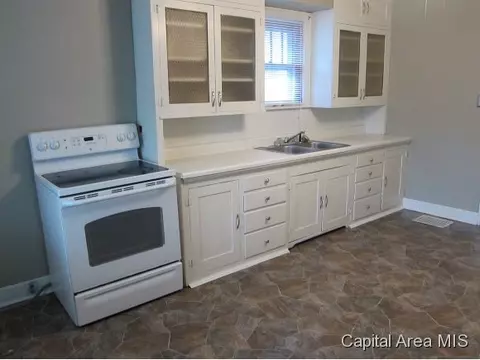 2320 S 5th, Springfield, IL 62703 photo 7