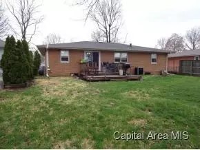 24 Longbow Ln, Springfield, IL 62704 photo 2