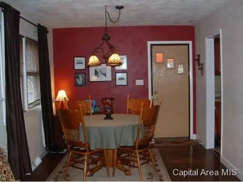 45 Glen Aire Dr, Springfield, IL 62703 photo 5