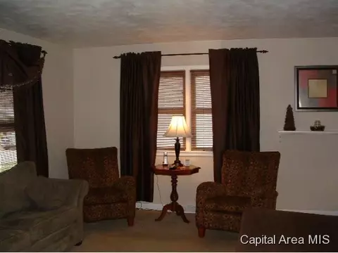 45 Glen Aire Dr, Springfield, IL 62703 photo 3