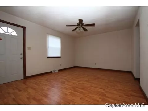 2133 S 19th, Springfield, IL 62703 photo 3