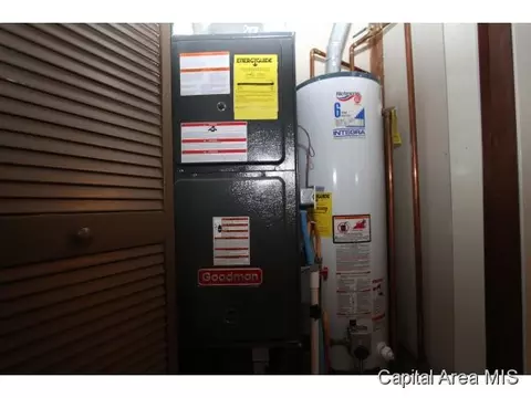 2133 S 19th, Springfield, IL 62703 photo 9