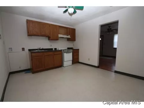 2133 S 19th, Springfield, IL 62703 photo 5