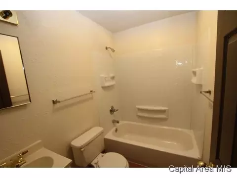 2133 S 19th, Springfield, IL 62703 photo 8