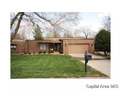 5 Washington Pl, Springfield, IL 62702 photo 3