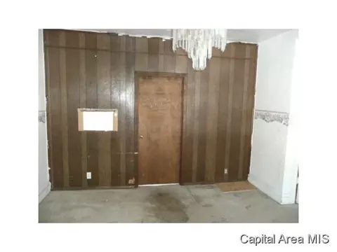 1123 N 11th, Springfield, IL 62702 photo 2