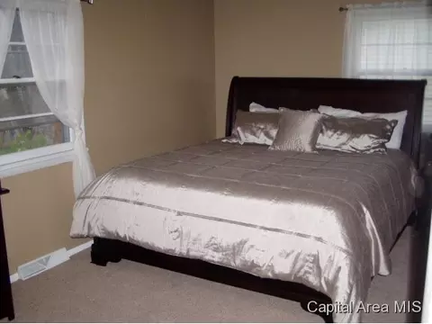 2325 Queensway, Springfield, IL 62703 photo 7