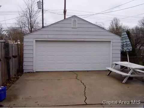 2325 Queensway, Springfield, IL 62703 photo 18