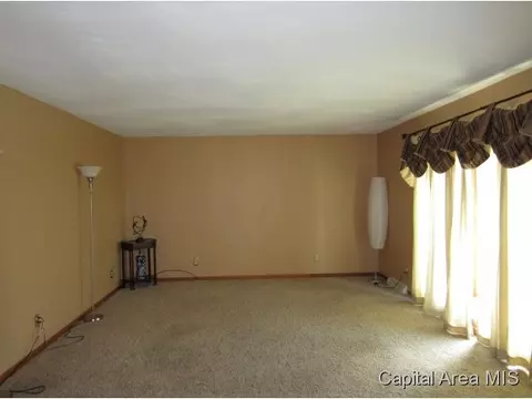 2413 Hazlett Rd, Springfield, IL 62707 photo 7