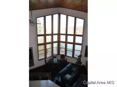 10900 Clearwater Ln, Shipman, IL 62685 photo 5