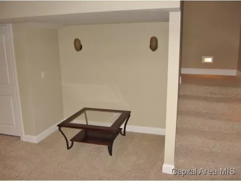 2407 Aaron, Springfield, IL 62704 photo 14