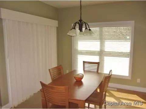 2407 Aaron, Springfield, IL 62704 photo 5