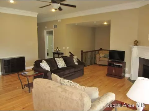 2407 Aaron, Springfield, IL 62704 photo 3