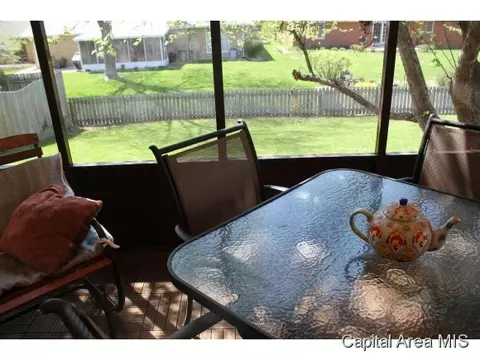 2313 S Park, Springfield, IL 62704 photo 23