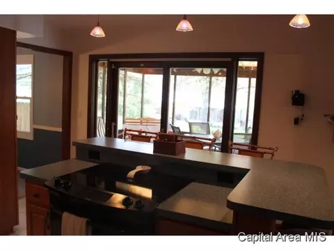 2313 S Park, Springfield, IL 62704 photo 6