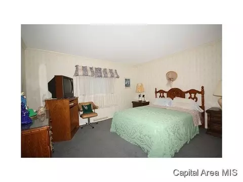 1023 E Lake Shore Dr, Springfield, IL 62707 photo 15