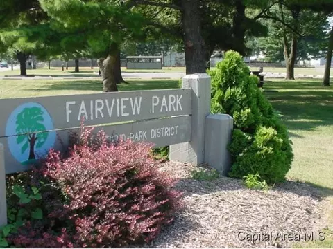2027 Scarbrough, Springfield, IL 62702 photo 17
