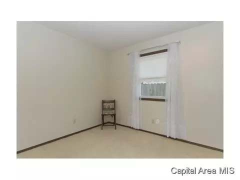 2027 Scarbrough, Springfield, IL 62702 photo 10