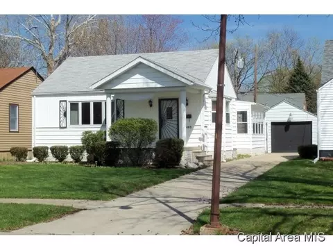 2040 N 6th St, Springfield, IL 62702 photo 1