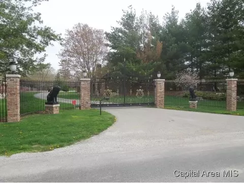 23200 Clemens Rd, Athens, IL 62613 photo 2