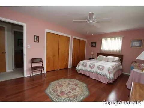 2114 S Park, Springfield, IL 62704 photo 9