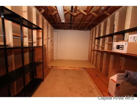 2114 S Park, Springfield, IL 62704 photo 16