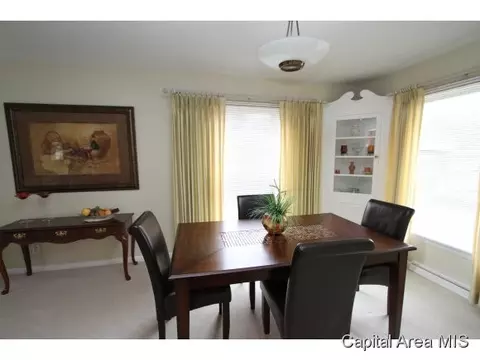 2114 S Park, Springfield, IL 62704 photo 7