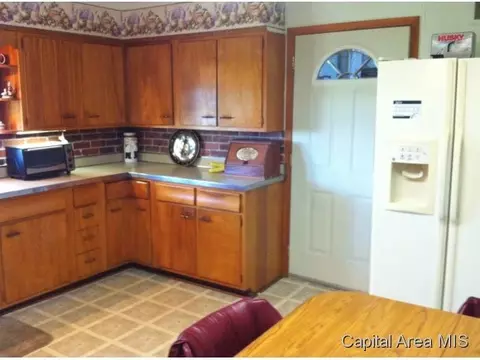 1109 N Koke Ml, Springfield, IL 62711 photo 4