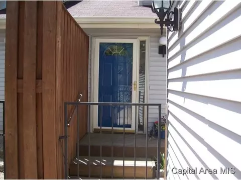 14 Country Pl, Springfield, IL 62703 photo 2