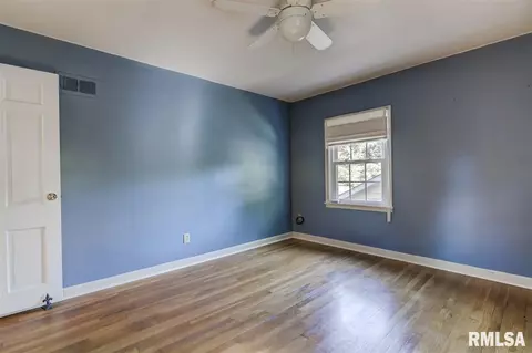 2320 S State St, Springfield, IL 62704 photo 9