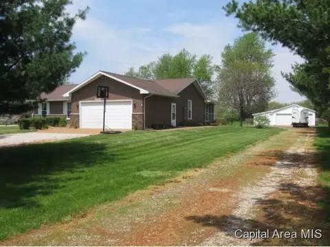 9325 Lost Spring Rd, Dawson, IL 62520 photo 2
